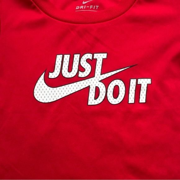 Nike 18 Months T-Shirt and Shorts Set - Picture 3 of 5